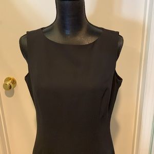 Classic and versatile black Style & Co. sleeveless shift dress in EUC. Sz 8.